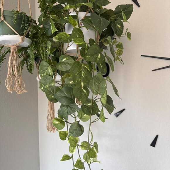 NEW 32" Realistic Artificial Pothos Ivy Plant for Home Decor Indoor Silk Plant - Picture 2 of 9